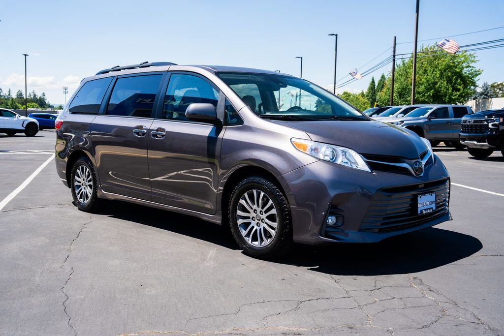 Used 2020 Predawn Gray Mica Toyota XLE image 6