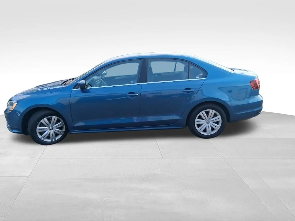 Used 2017 Blue Volkswagen 1.4T S image 15