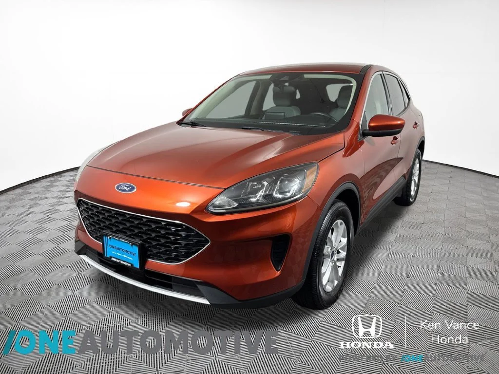 Used 2020 Orange Metallic Ford SE image 1
