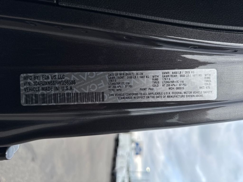 Used 2024 Granite Crystal Clearcoat Metallic Jeep Willys 4xe image 30