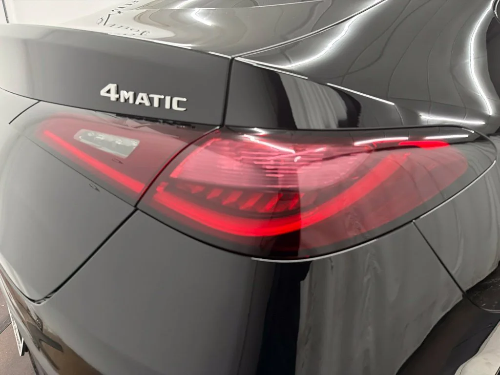 New 2027 Black Mercedes-Benz GLC 300 Coupe image 11