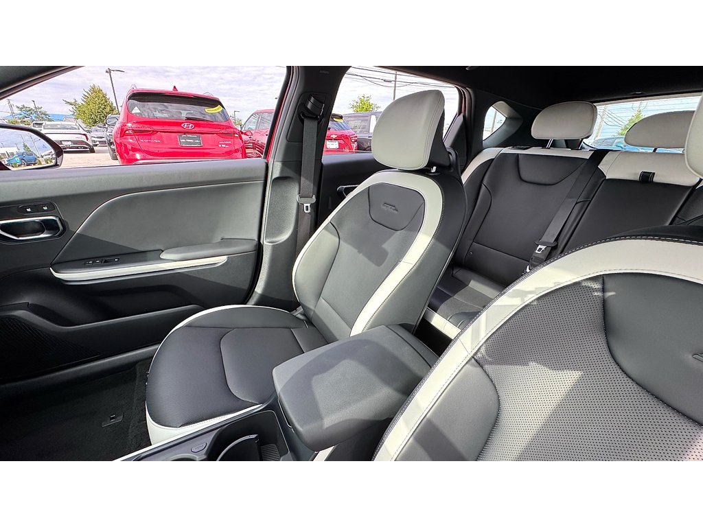 New 2026 Currant Red Kia GT-Line image 10