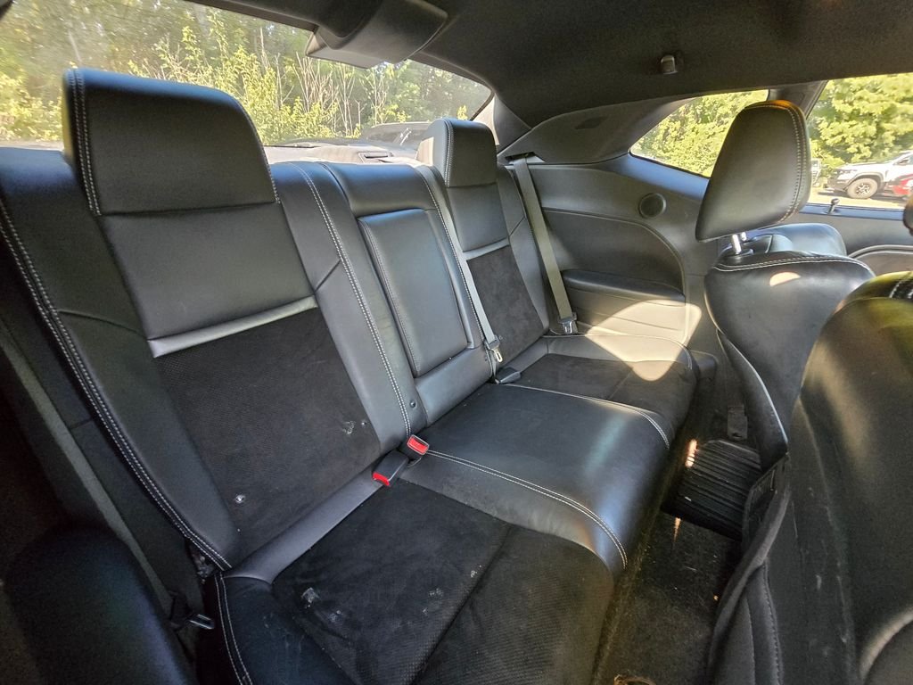 Used 2014 White Dodge R/T image 17