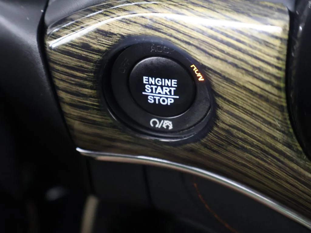 Used 2020 Black Jeep Summit image 41