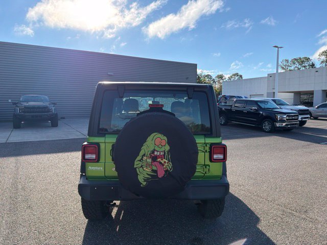 Used 2018 Green Jeep Sport image 7