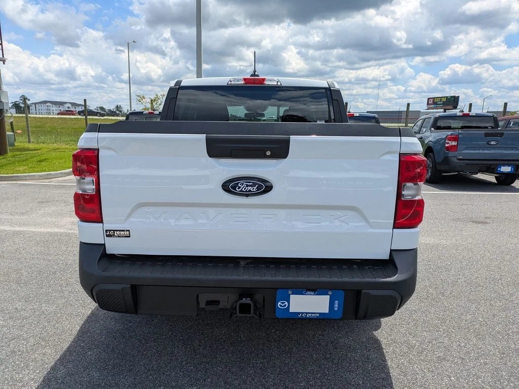 New 2026 Oxford White Ford XL image 5