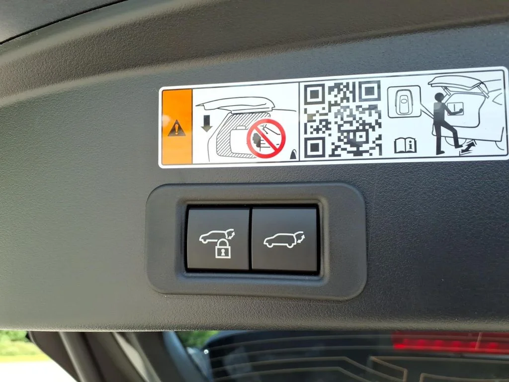 2026 Toyota bZ Woodland Woodland Premium - Photo 14