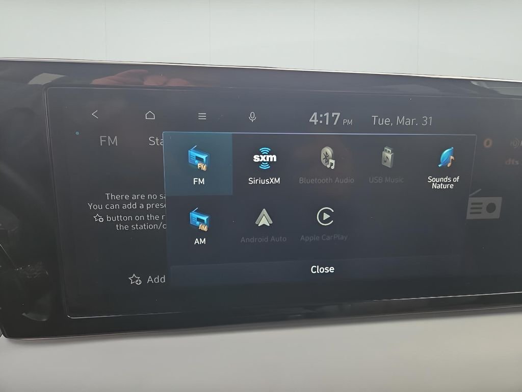Used 2025 Abyss Black Pearl Hyundai SEL image 31