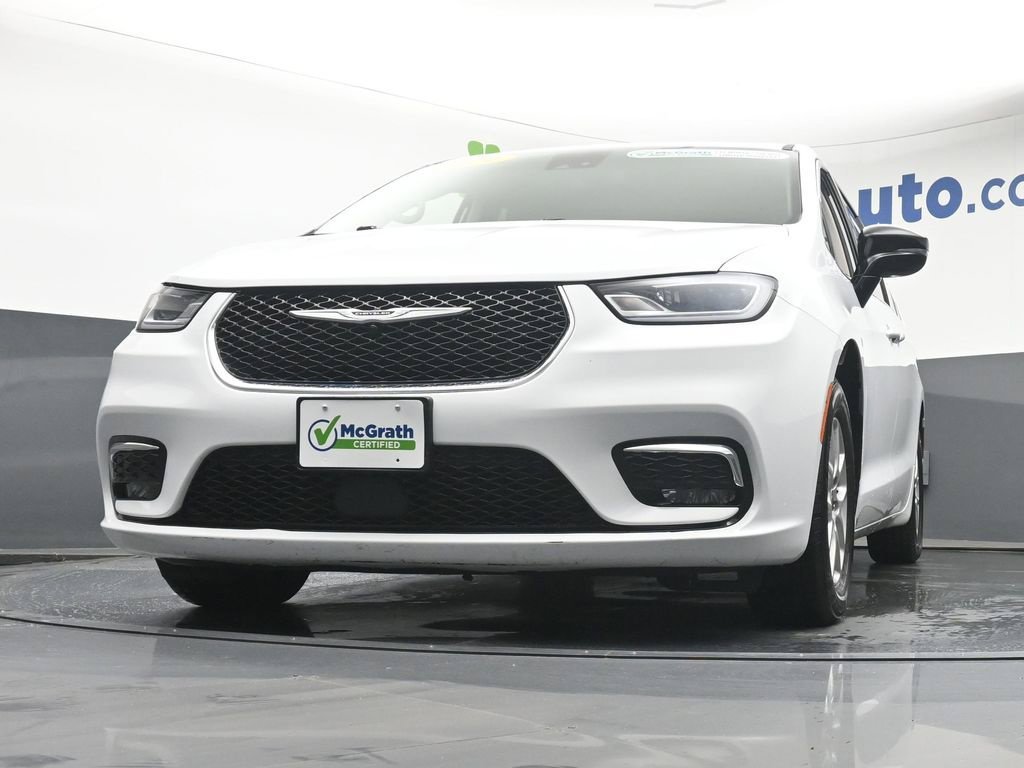 Used 2024 White Chrysler Touring L image 8