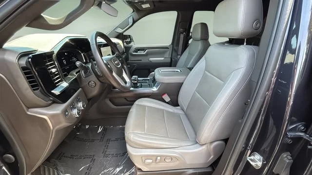 Used 2022 TITANIUM RUSH METALLIC GMC SLT image 18