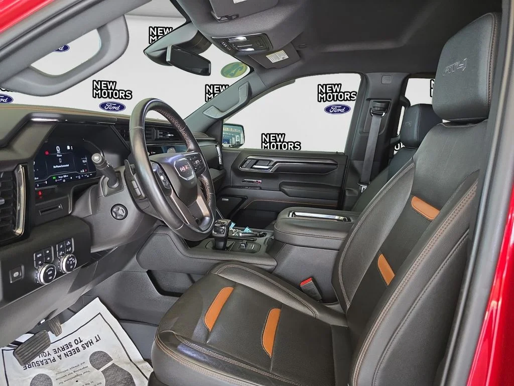 Used 2022 Cayenne Red GMC AT4 image 8