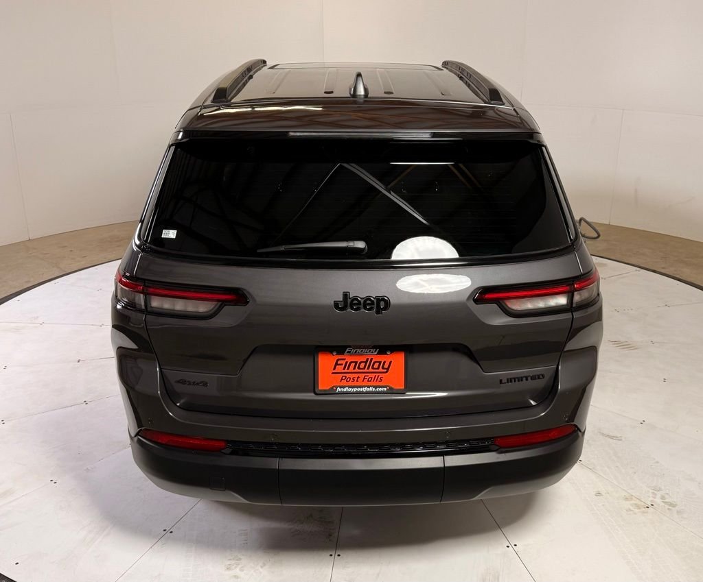 New 2025 Baltic Gray Metallic Clear-Coat Exterior Paint Jeep Limited image 8