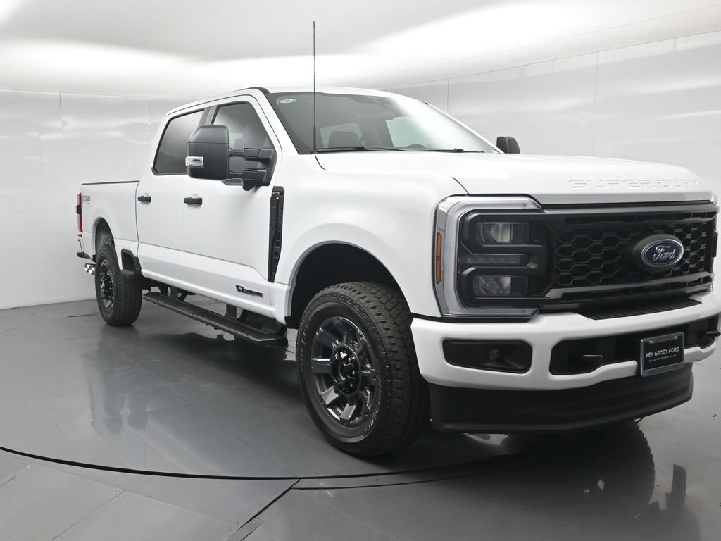 New 2026 Oxford White Ford XL image 40