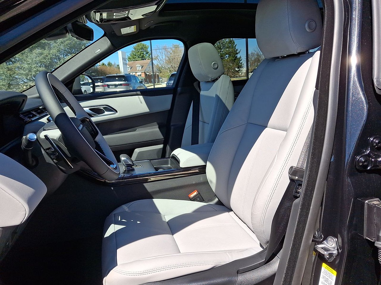 2026 Land Rover Range Rover Velar S - Photo 17