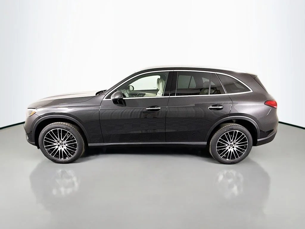 New 2026 Gray Mercedes-Benz GLC 300 image 4