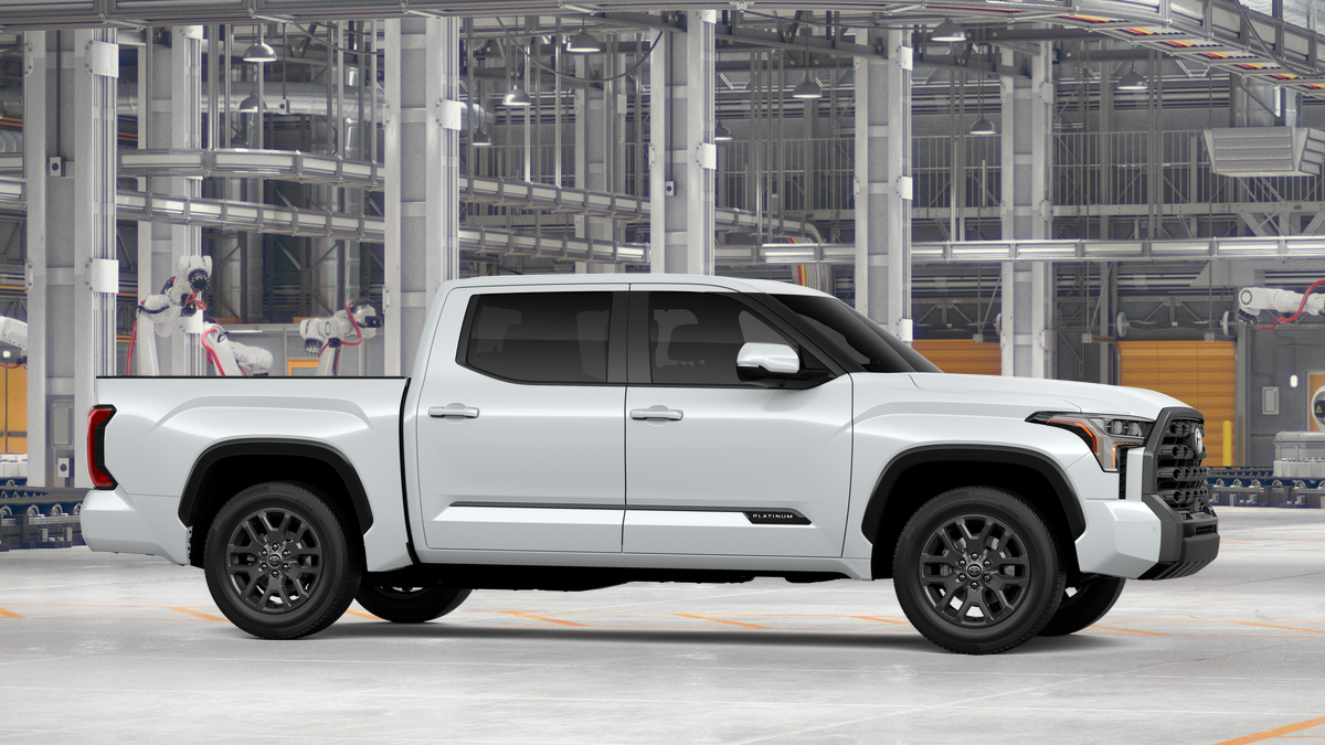 New 2026 Wind Chill Pearl Toyota Platinum image 13