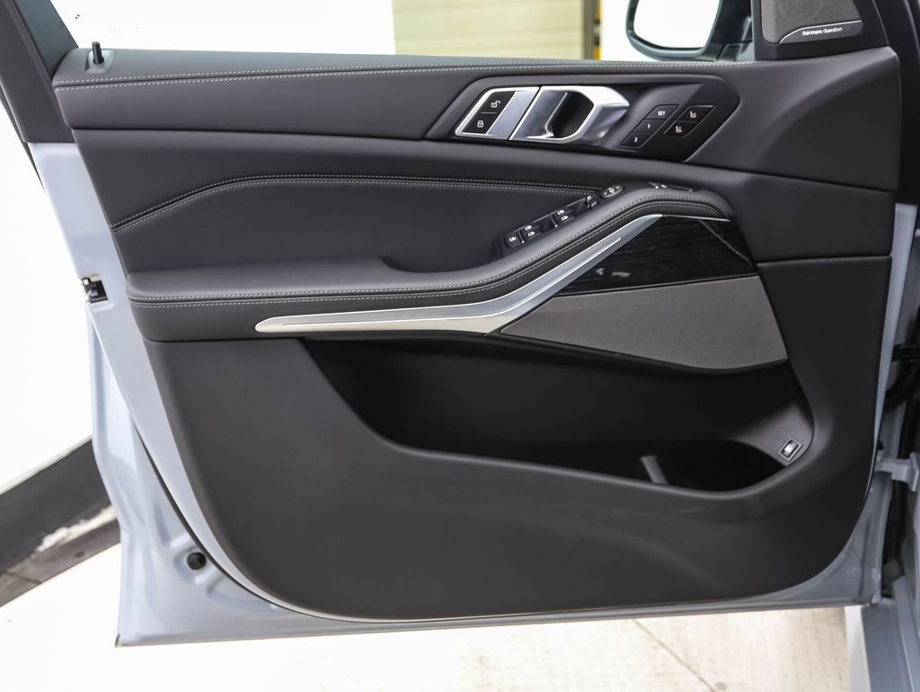 New 2026 Gray Metallic BMW xDrive50e image 9