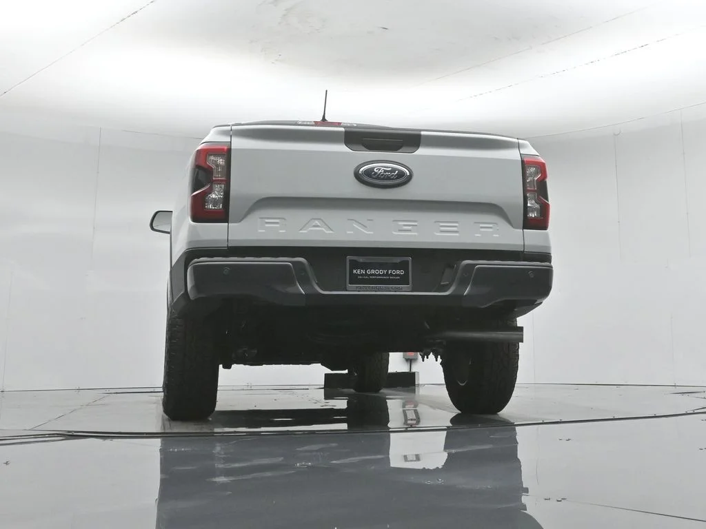 New 2026 Avalanche Ford XLT image 47