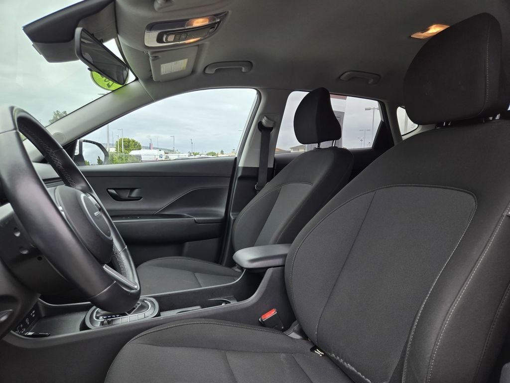Used 2024 Atlas White Hyundai SEL image 14