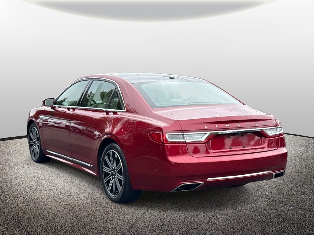 Used 2017  Lincoln Reserve image 3
