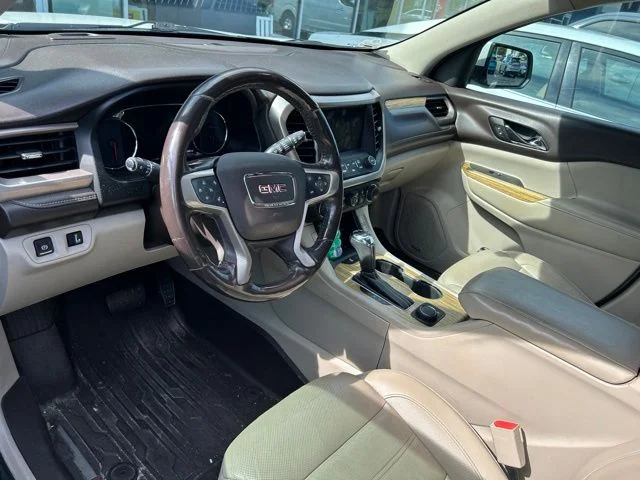 Used 2018 White GMC Denali image 22