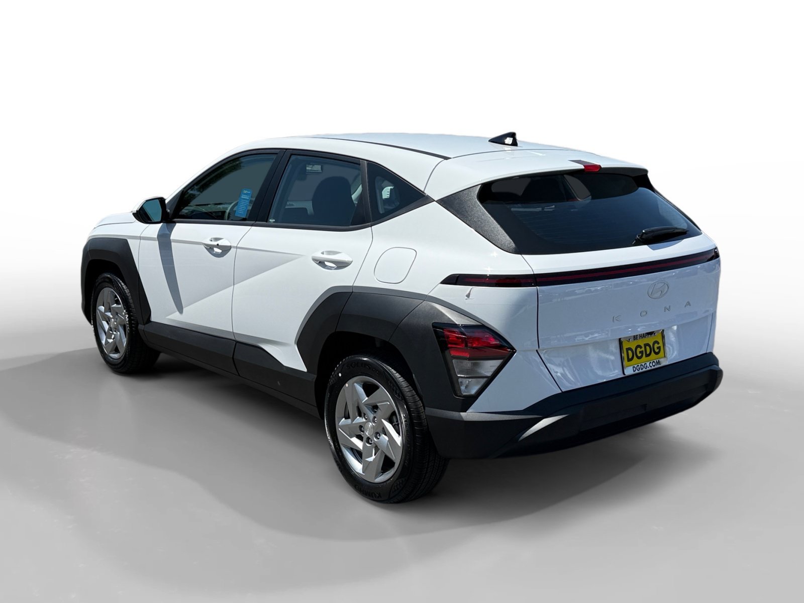 Certified Used 2026 White Hyundai SE image 3