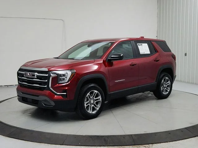 Used 2026 Red GMC Elevation image 3