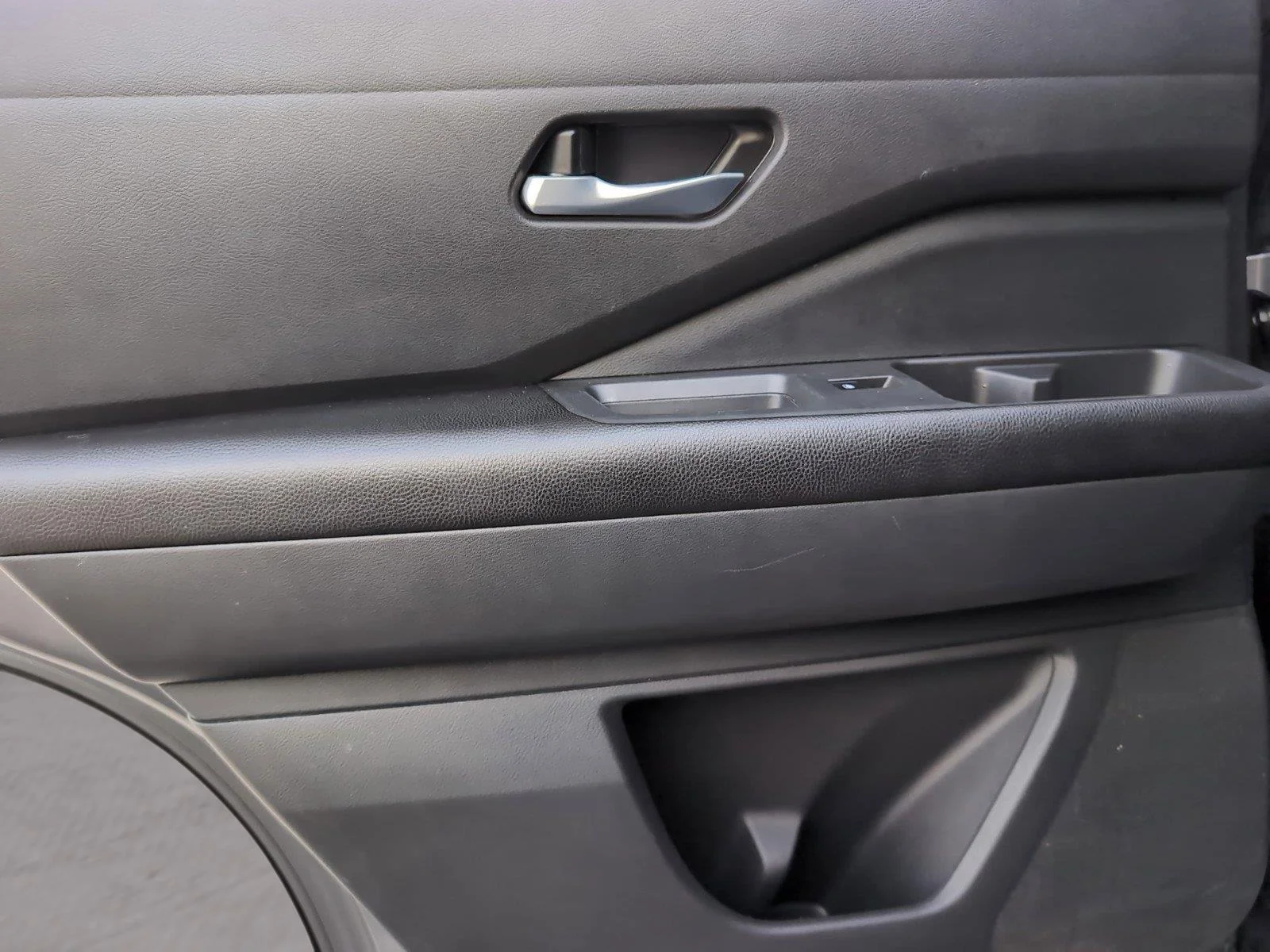 Used 2022 Gun Metallic Nissan S image 31