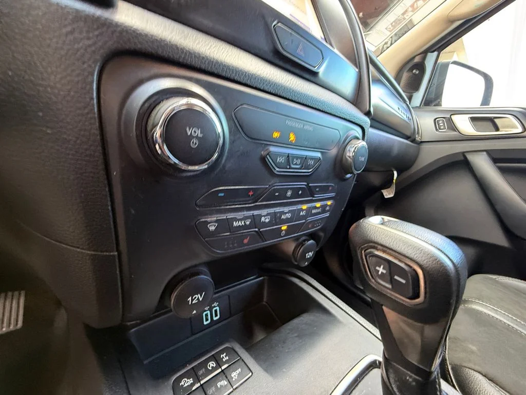 Used 2023 Gray Ford Lariat image 23