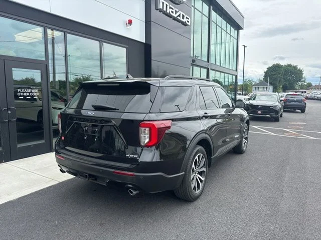 Used 2022 Black Ford ST-Line image 3