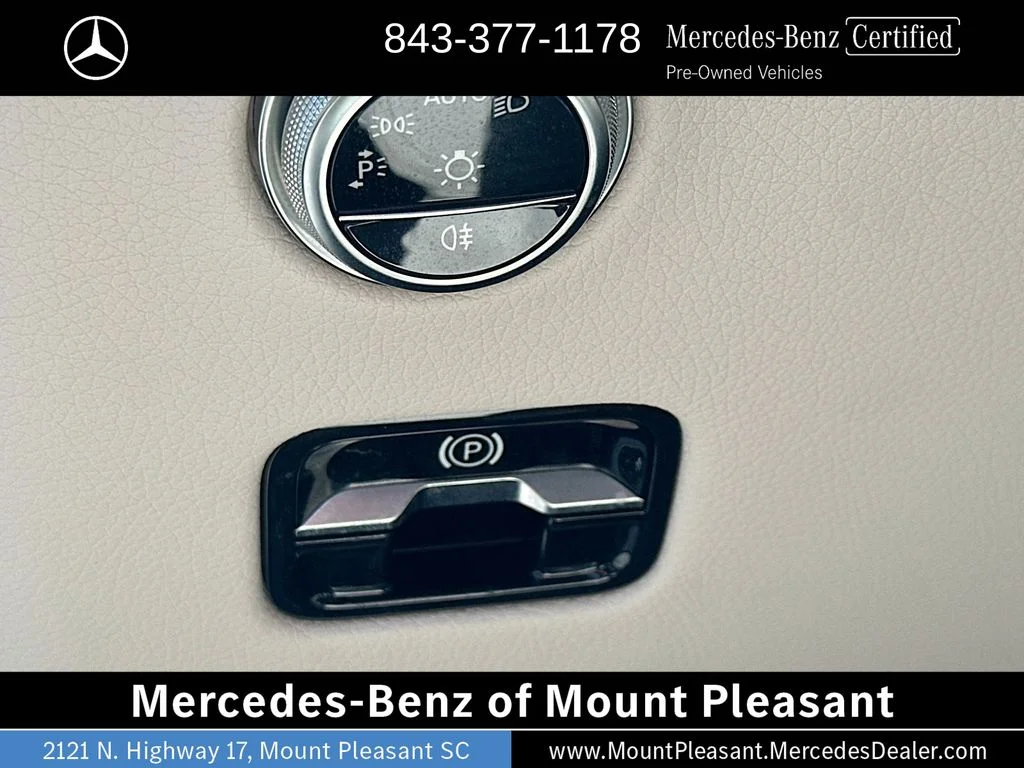 Certified Used 2025 Polar White Mercedes-Benz GLC 300 image 10