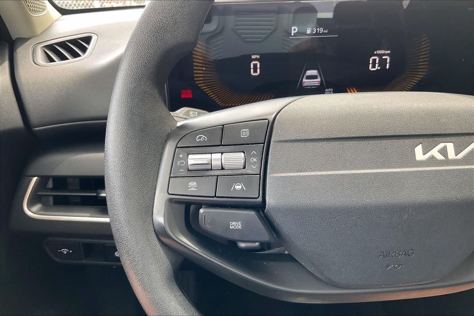 Used 2025 Steel Gray Kia LXS image 21