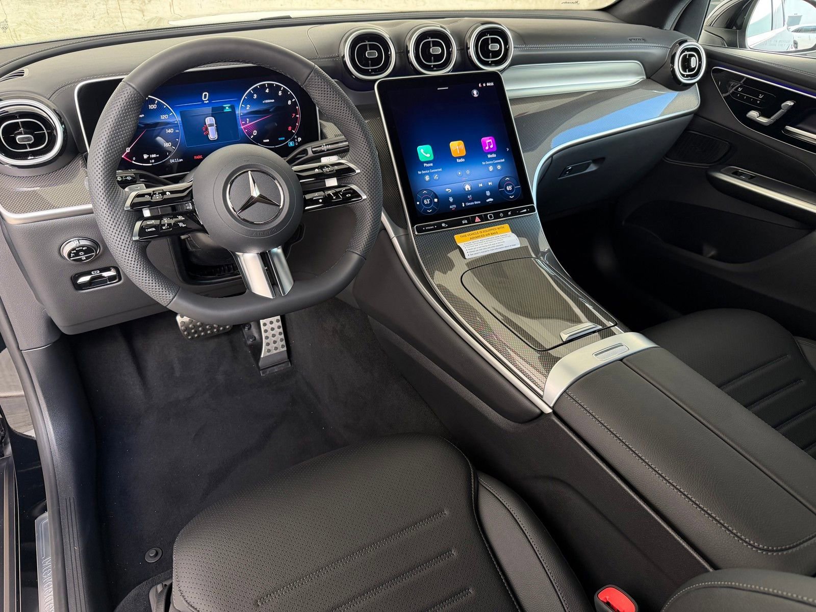 New 2026 Black Mercedes-Benz GLC 300 image 30