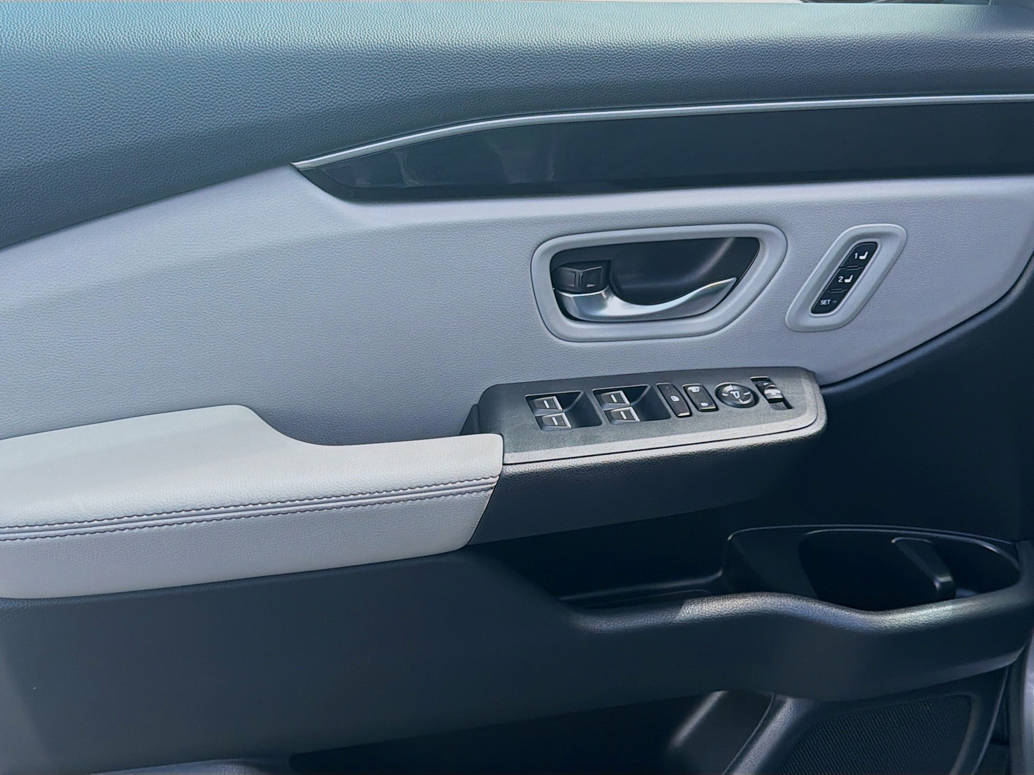 2025 Honda Pilot EX-L - Photo 16