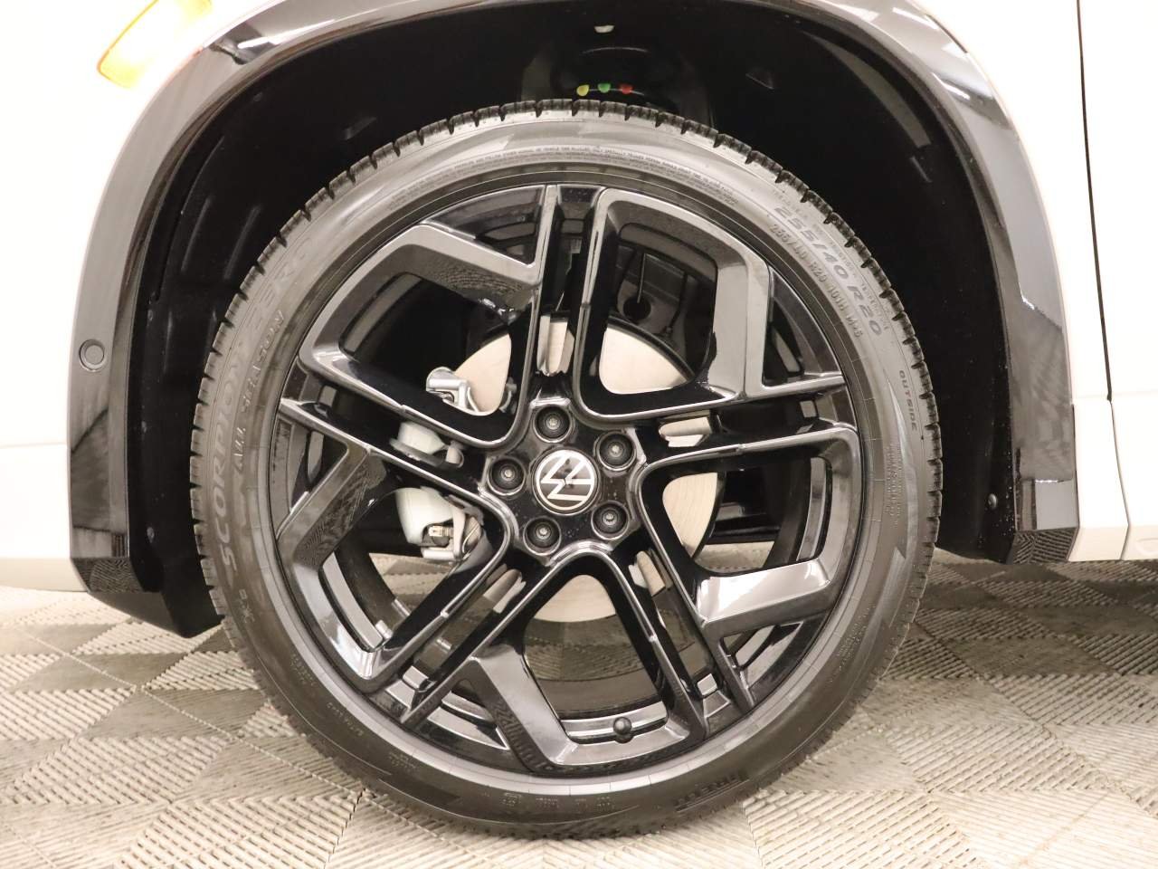 New 2026 Sandstone w Volkswagen SE R-Line Black image 6