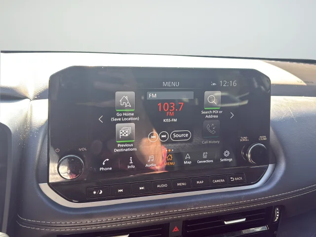 Used 2021 Gray Nissan SL image 14