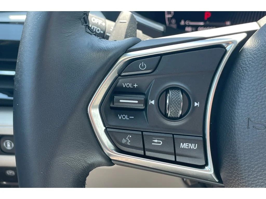Used 2026 SOLAR SILVER ME Acura w/Technology Package image 36