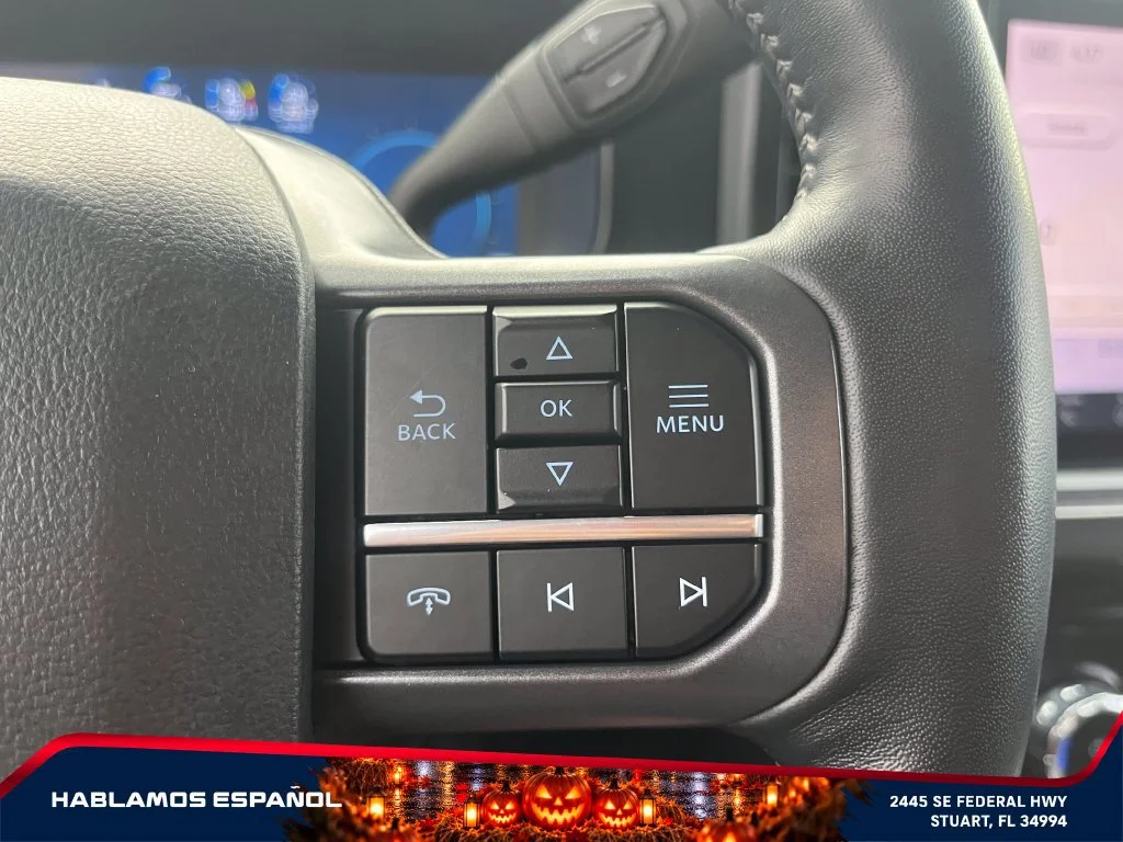 Used 2024 Red Ford LARIAT image 27