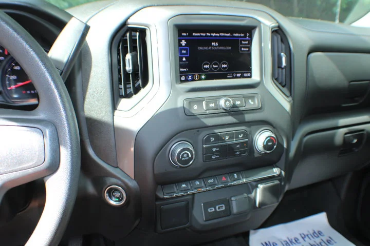 Used 2024 Black Chevrolet Custom image 10