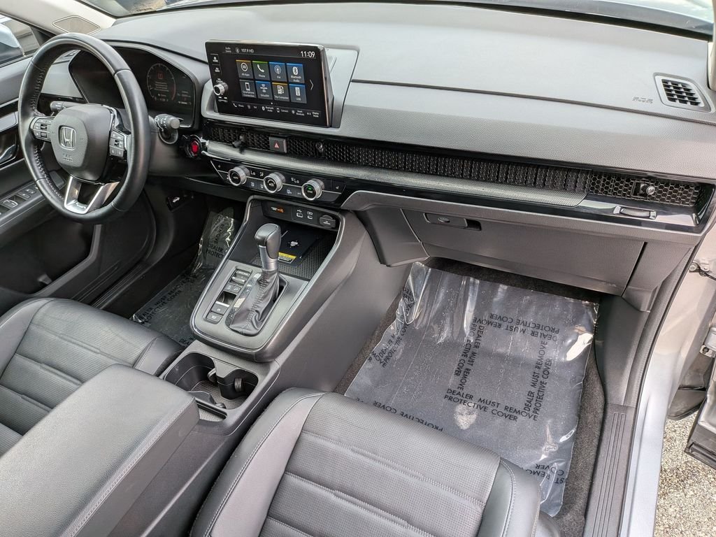 Used 2025 Silver Honda EX-L image 33