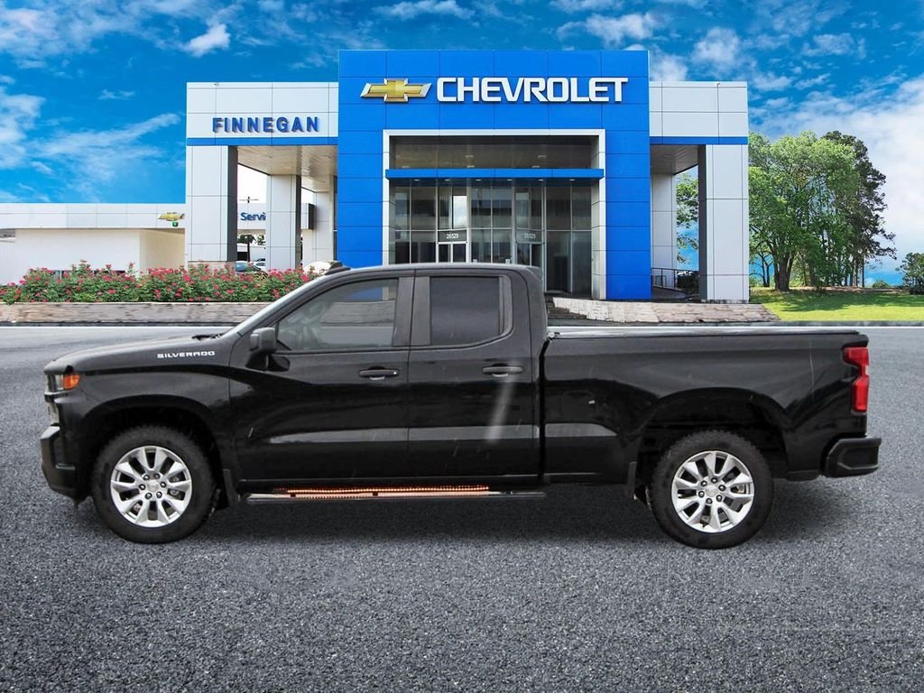 Used 2021 Black Chevrolet Custom image 4