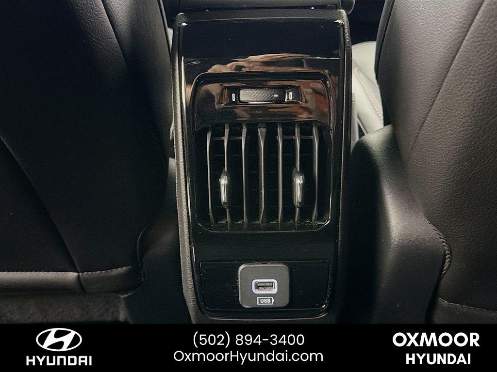 Used 2023 Diamond Black Crystal Pearlcoat Jeep Latitude Lux image 24