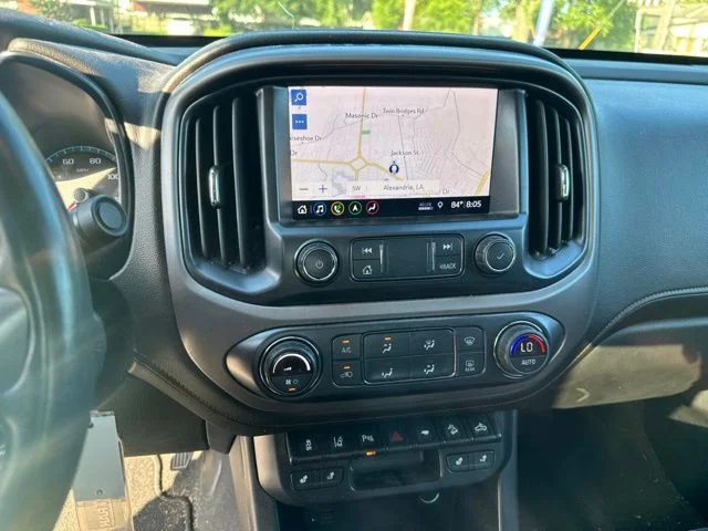 Used 2021 White GMC AT4 w/Leather image 20