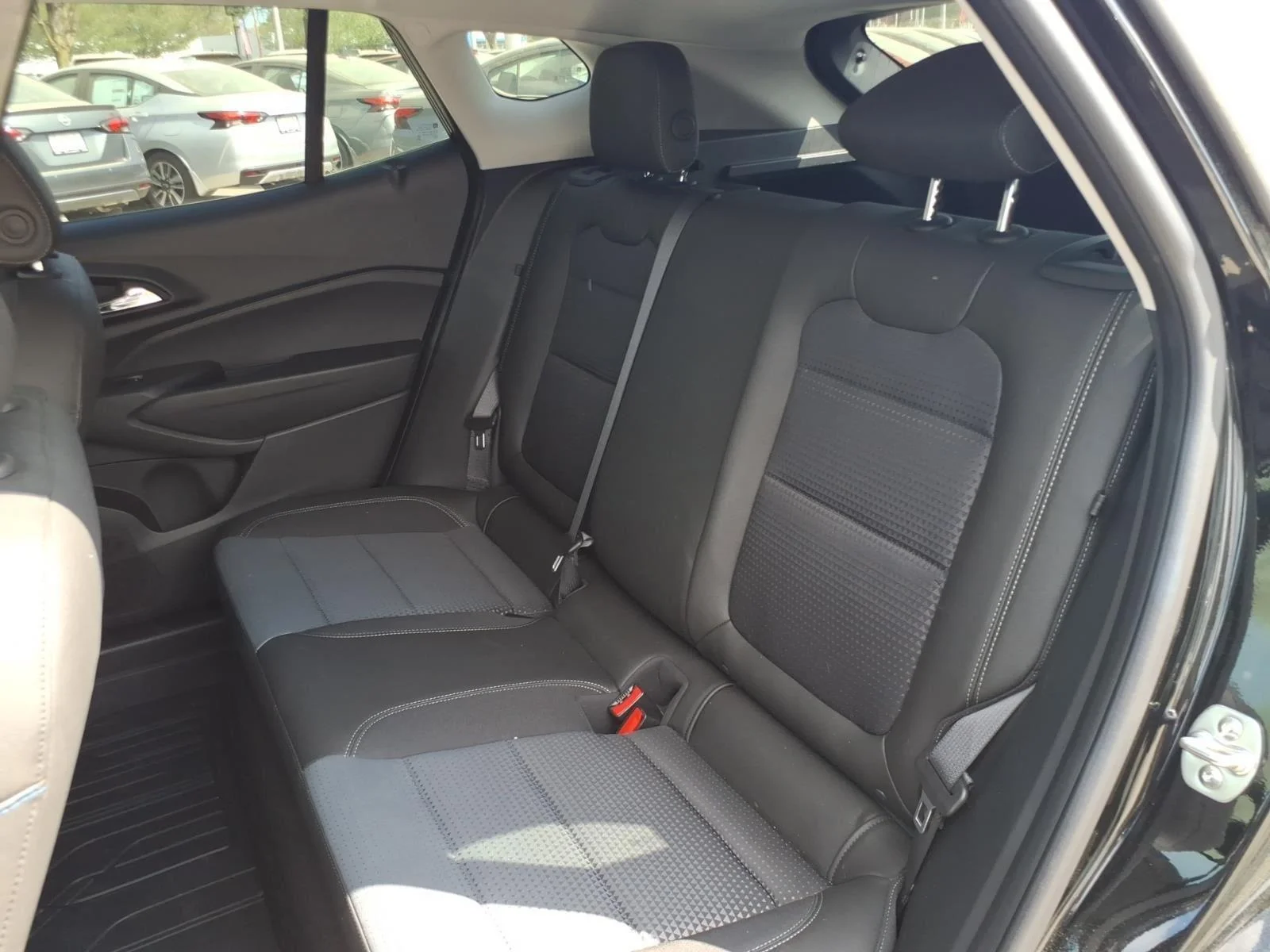 Used 2025 Mosaic Black Metallic Chevrolet LT image 19