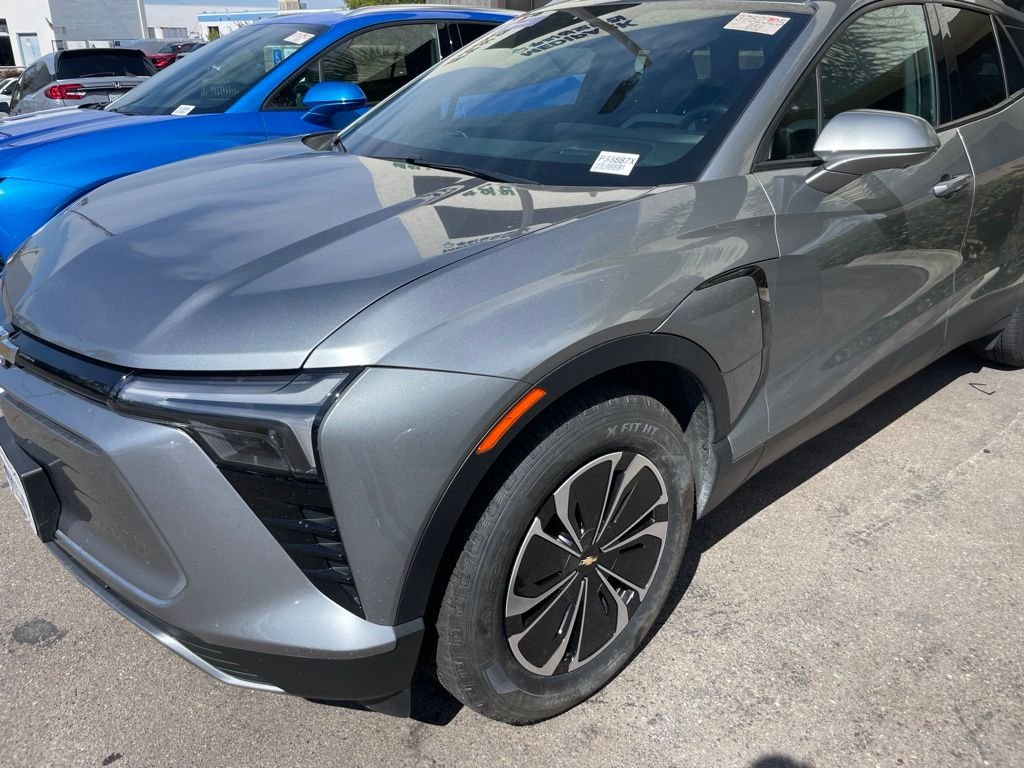 Used 2024 Sterling Gray Metallic Chevrolet LT image 3