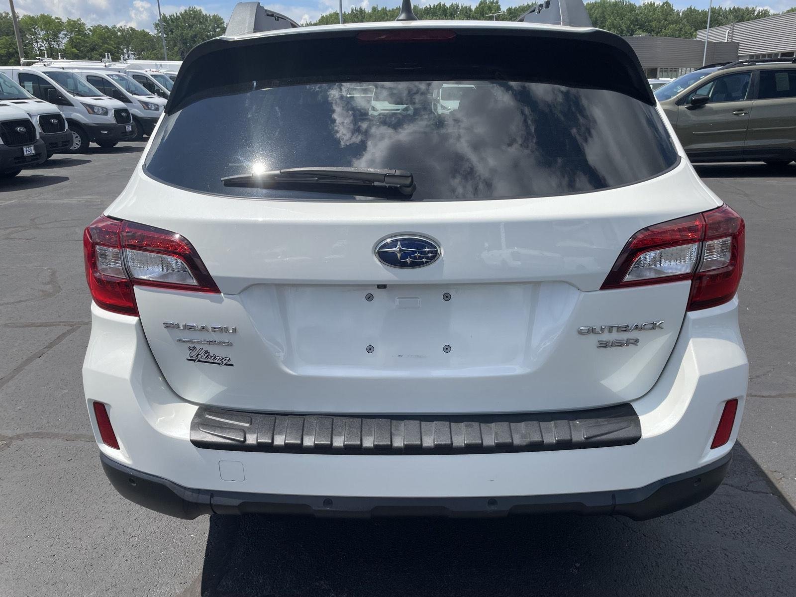 Used 2017 Crystal White Pearl Subaru Limited image 4