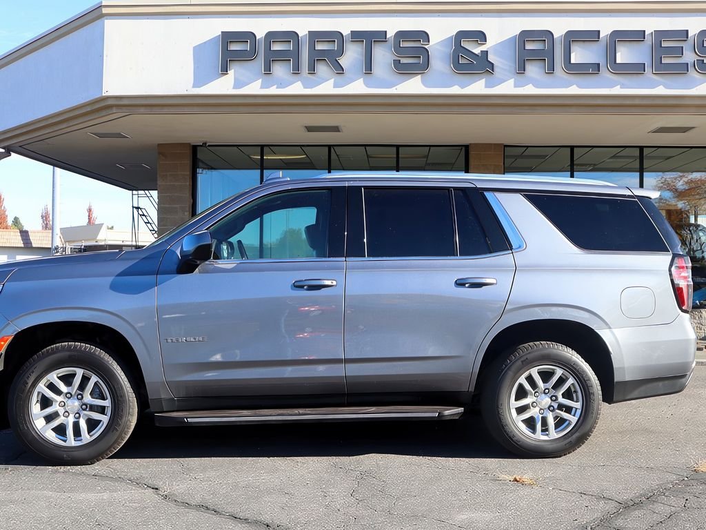2022 Chevrolet Tahoe LT photo 3