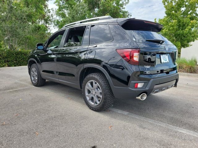 Used 2025 Crystal Black Pearl Honda TrailSport image 4