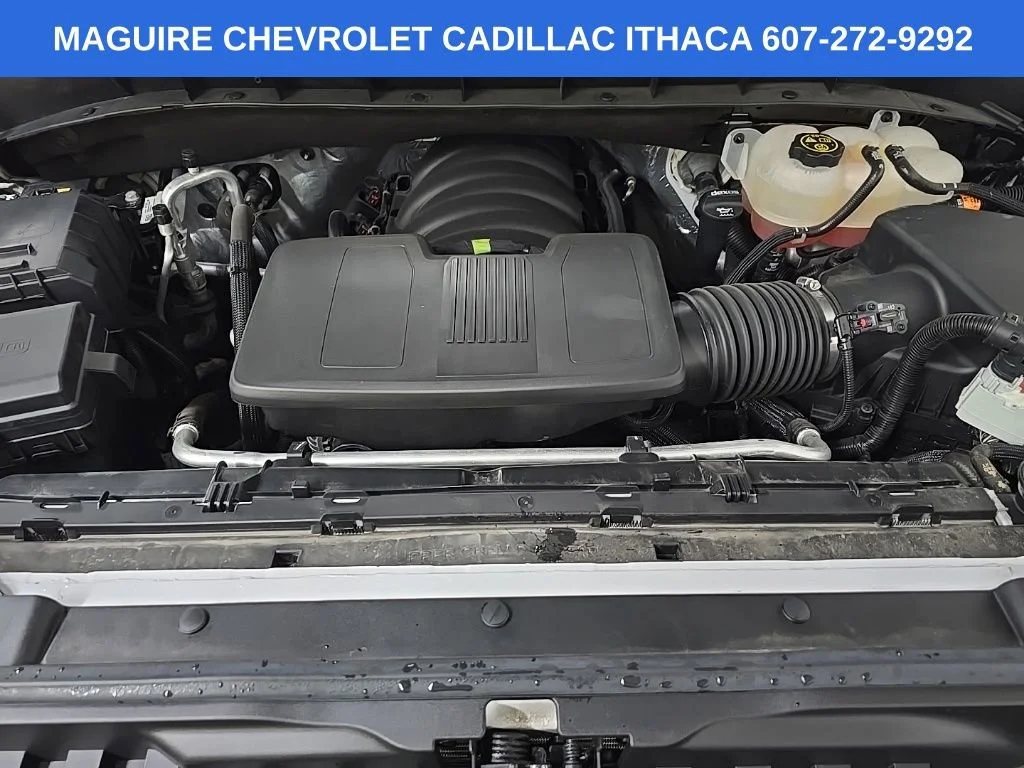 Used 2022 Summit White Chevrolet RST image 12