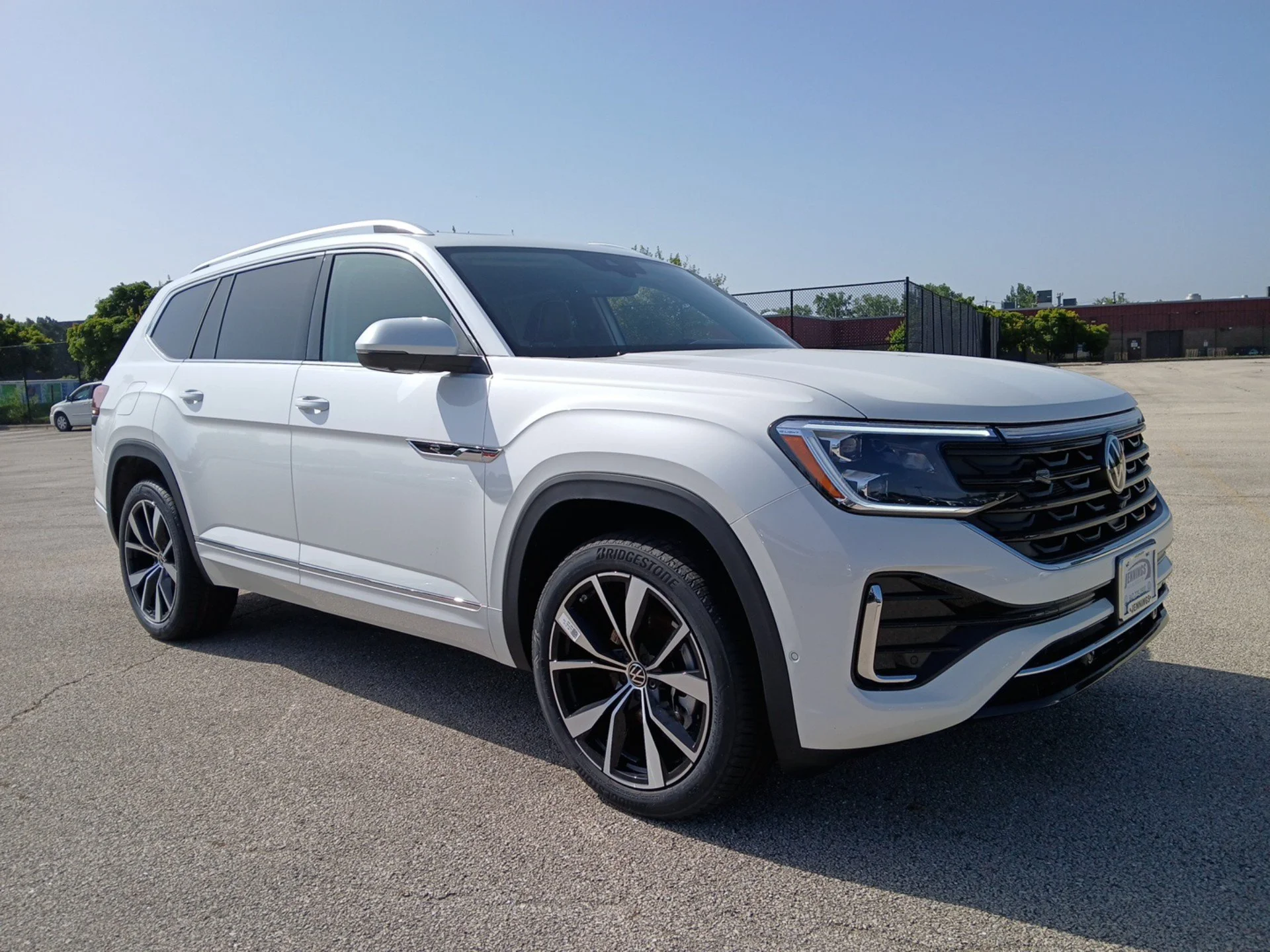 New 2026 Opal White Pearl Volkswagen 2.0T SEL Premium R-Line image 2
